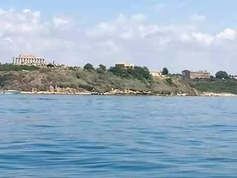 شقة Bahari Beachfront Aparthotel Selinunte مارينيلا دي سيلينونتي